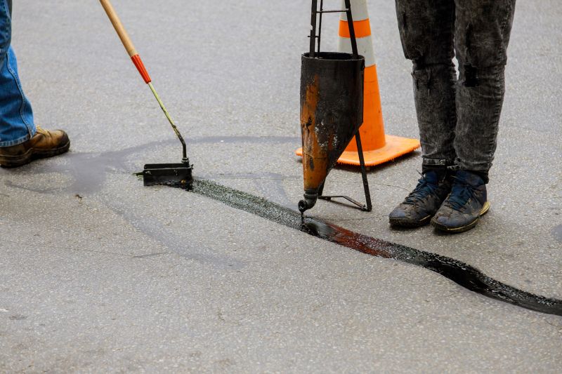 Asphalt Sealcoating